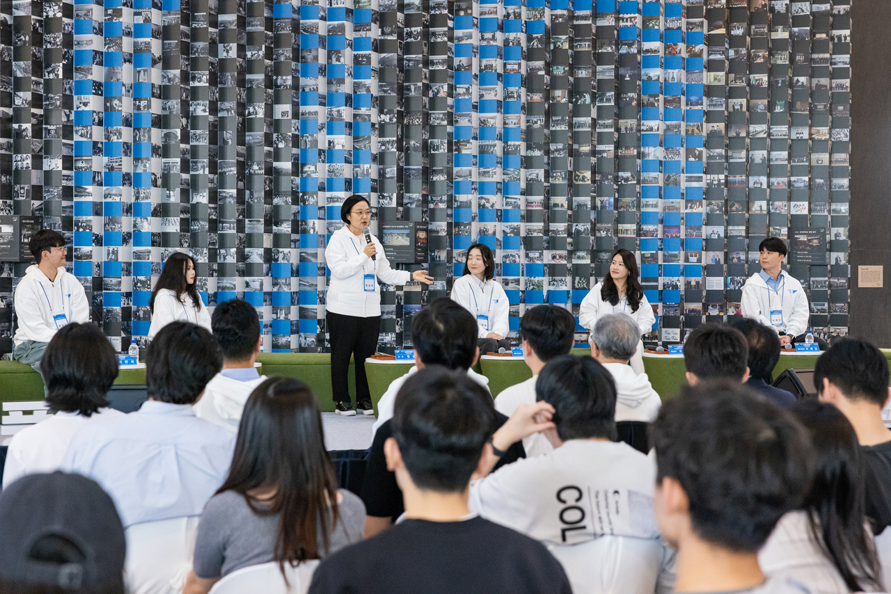 한성숙 국무총리가 중소벤처기업부 장관 시절인 지난 5월13일 서울 동작구 중앙대학교에서 열린 ‘2026 모두의 창업 캠퍼스투어 토크콘서트’에서 발언하고 있다. [중기부]