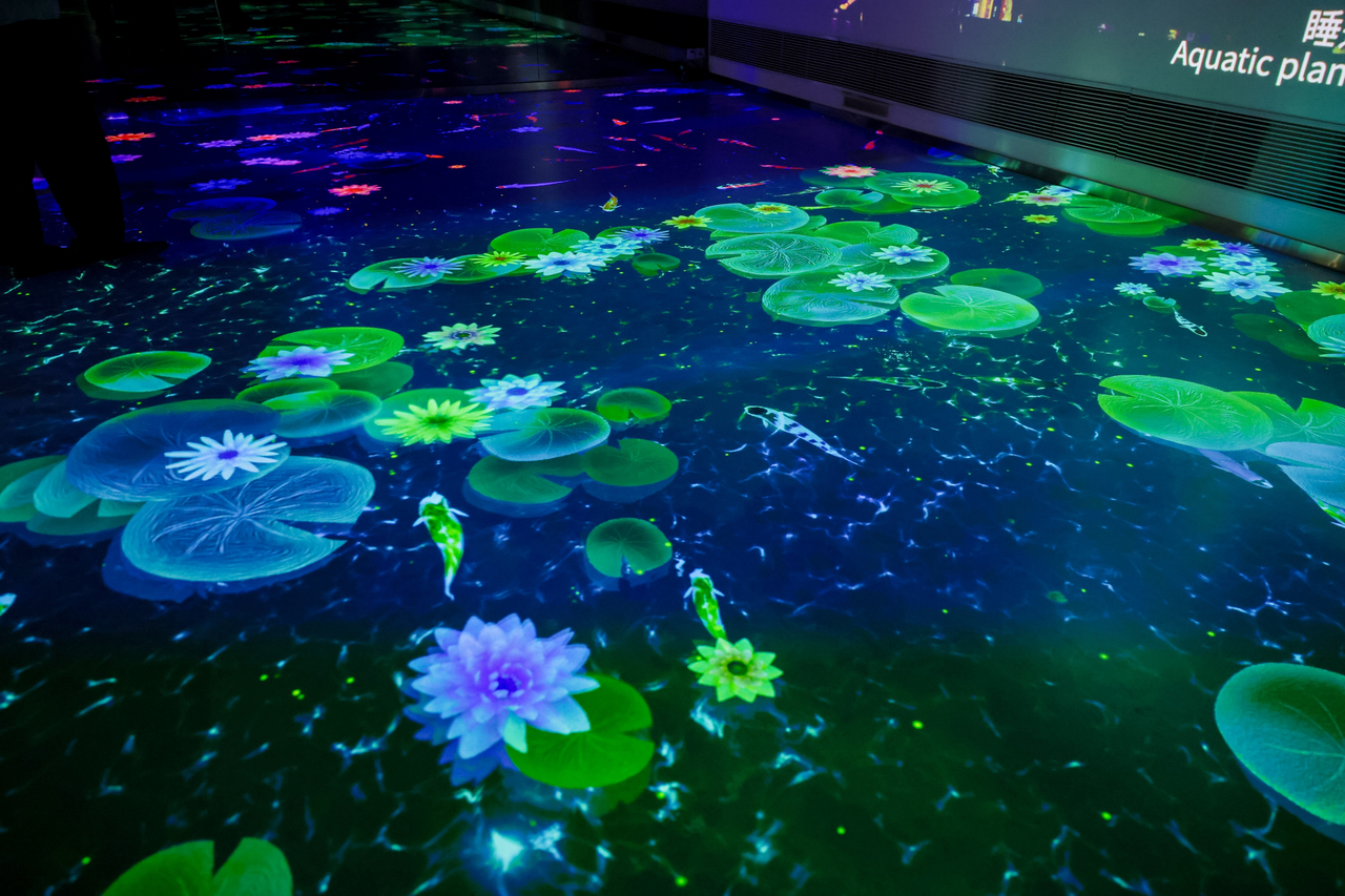 "The Color of Light and Shadow," a digital exhibition at the Longgang Energy Ecological Park in Shenzhen, China  (Park Ga-young/The Korea Herald)