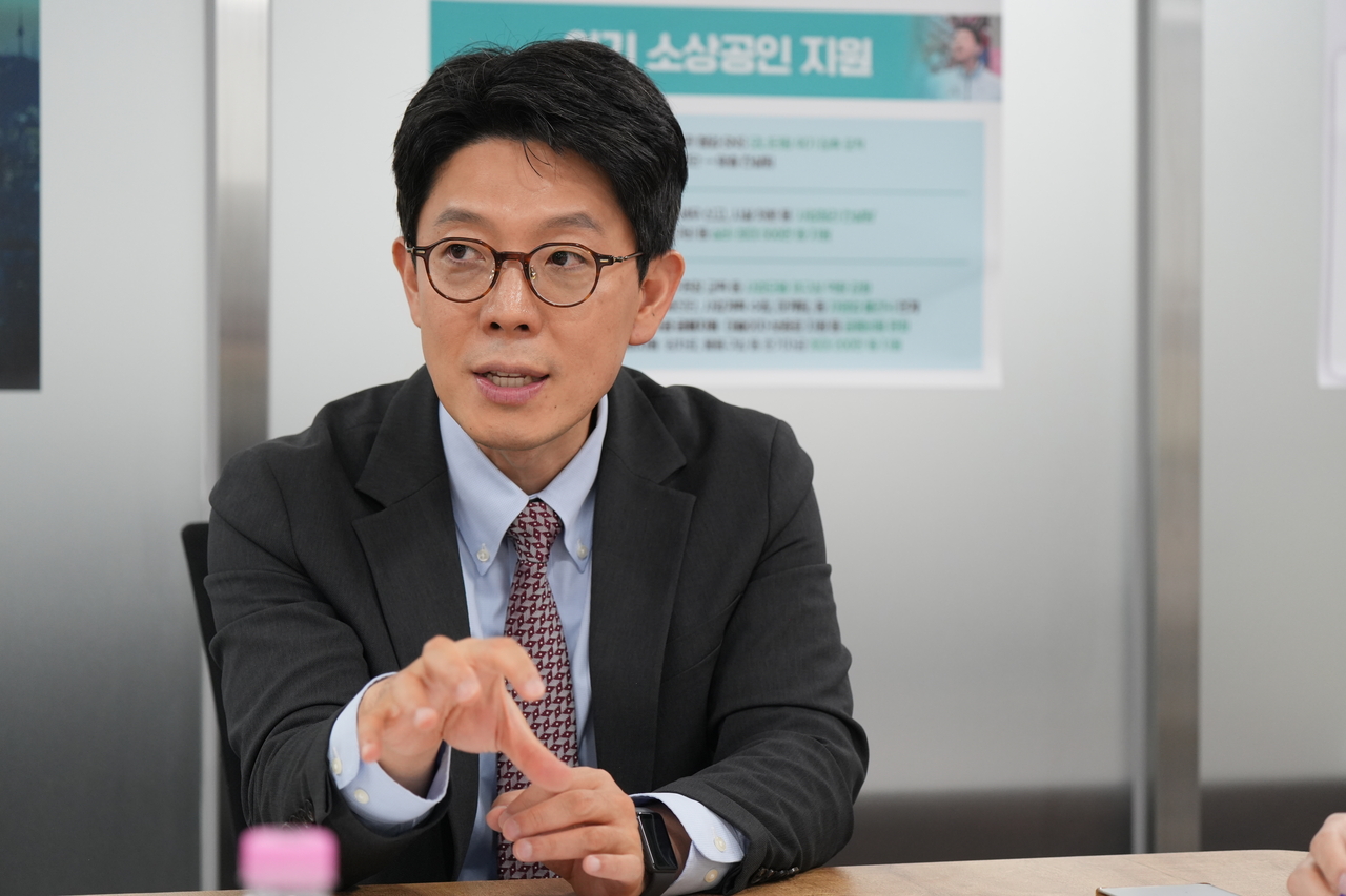 Kim said that when a policy genuinely serves citizens' needs and earns their support, cooperation across political lines is entirely possible. (Yang Jeong-won)