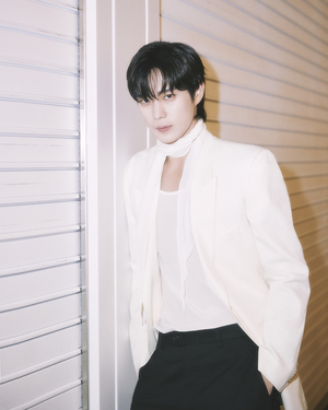 Actor Kim Young-dae joins Army band alongside NCT Doyoung