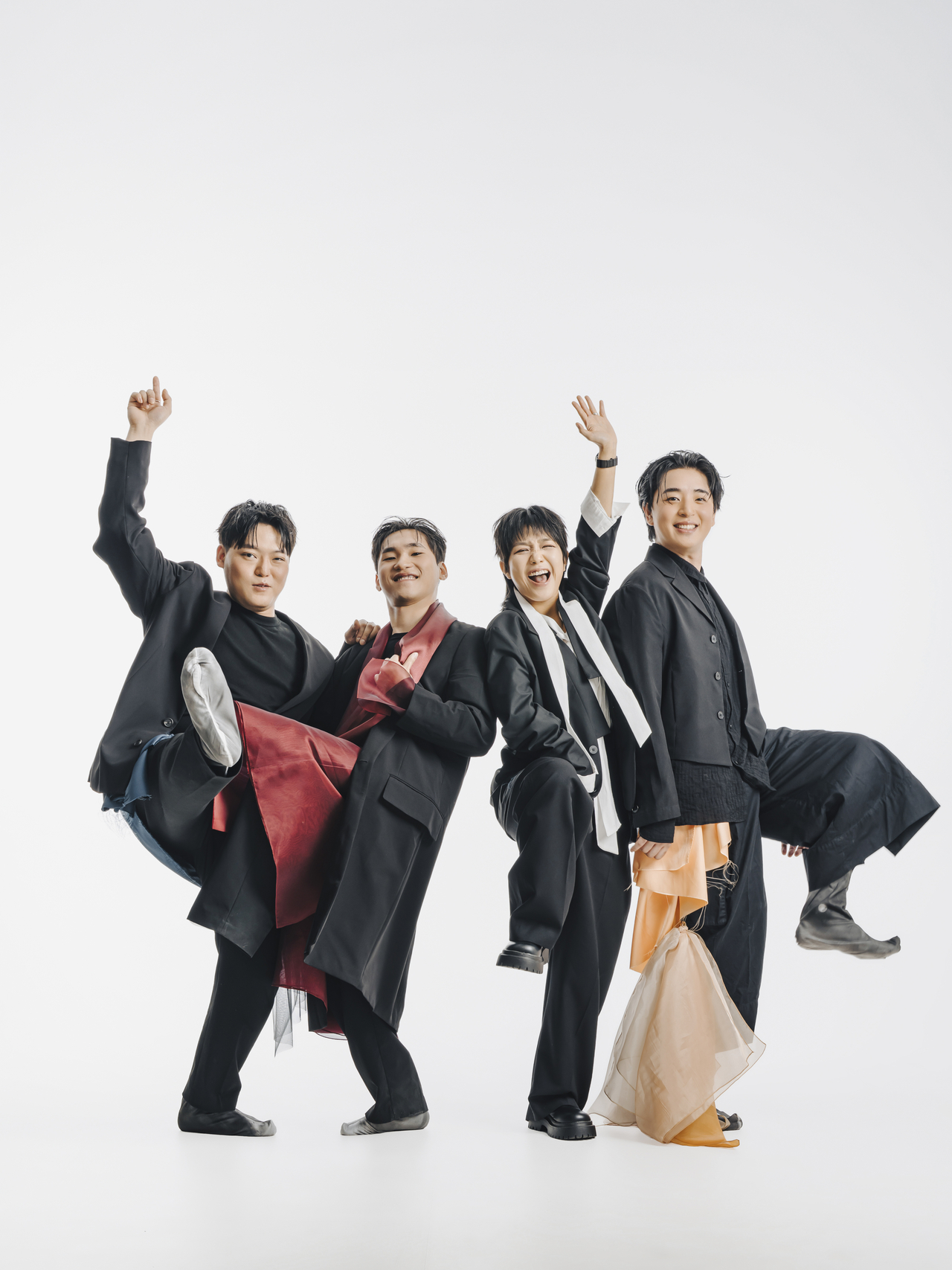 Rock band Sangjaru and singer-songwriter Ahn Ye-eun (National Theater of Korea)