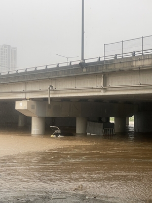 Heavy downpours cause flooding and damage nationwide