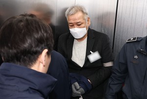 ‘김건희에 통일교 청탁’ 건진법사 전성배 징역 5년 확정[세상&]