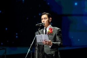 탑, 日 요코하마 아레나 1만 관객 모았다..무료 팬미팅 성료 “덕분에 행복했고, 깊은 감동 느껴”