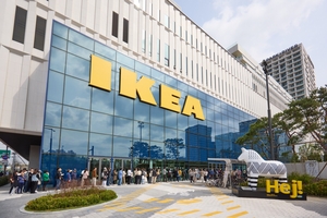 Lee warns Ikea Korea over parental leave demotion claim