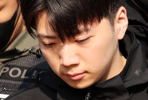 “경찰이 비밀번호 알려줬다”…장윤기 父, 증거인멸 부인