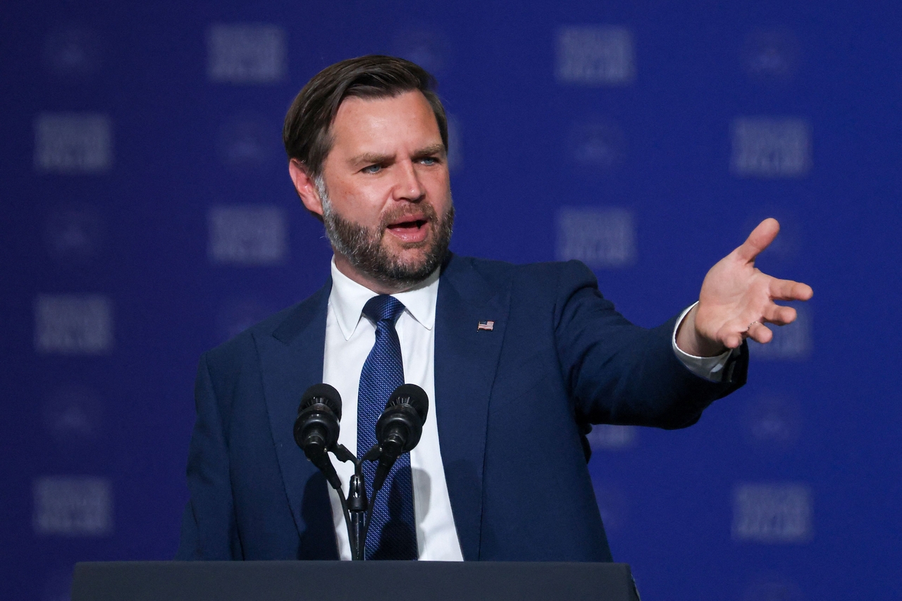 US Vice President JD Vance speaks at an event in Milwaukee, Wisconsin, Wednesday.   (AFP-Yonhap)