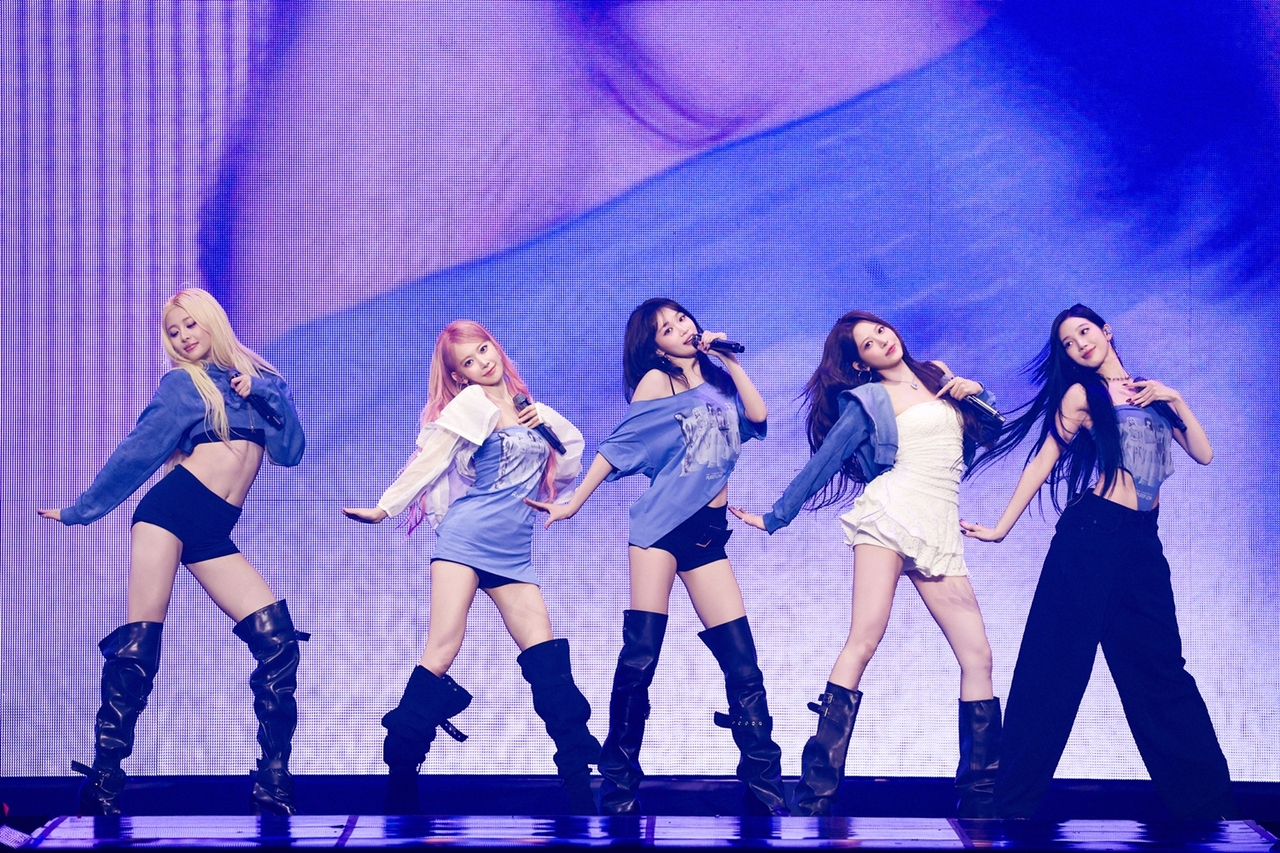 Le Sserafim performs during the opening concert of the group's “Pureflow” world tour at Inspire Arena in Incheon, Sunday. (Source Music)