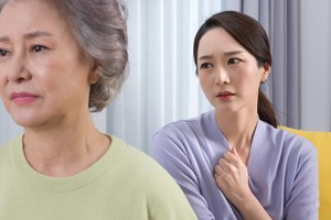 “아이 왜 안 봐줘?” 시어머니 갈비뼈 부러뜨린 며느리 [차이나픽]
