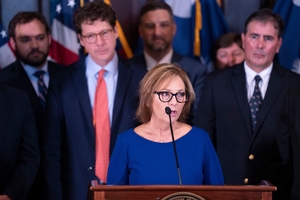 신기한 미국…‘트럼프 절친’ 상원의원 숨지자 그 여동생이 후임 [1일1트]