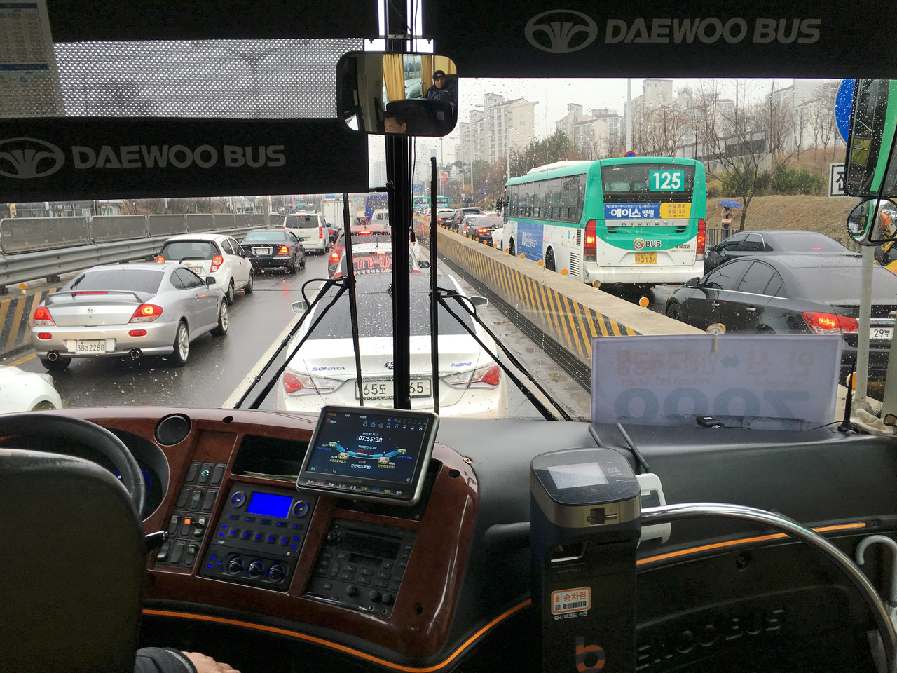 Driver's seat of a Seoul city bus (123rf)