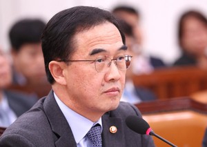 ‘文정부 블랙리스트 의혹’ 조명균 전 통일부장관 징역형 집행유예 확정[세상&]