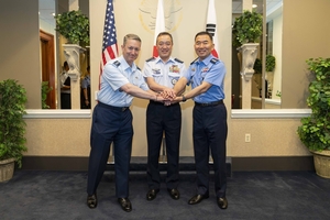 Top military officers of S. Korea, US, Japan reaffirm 3-way cooperation against NK threats