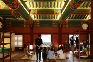 Royal historic sites in Seoul had 2.27m foreign visitors in H1