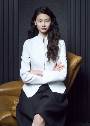 [뮤:터뷰②]‘호프’ 정호연 “총기액션 위해 근육 4kg 증량..6개월 훈련받았다”