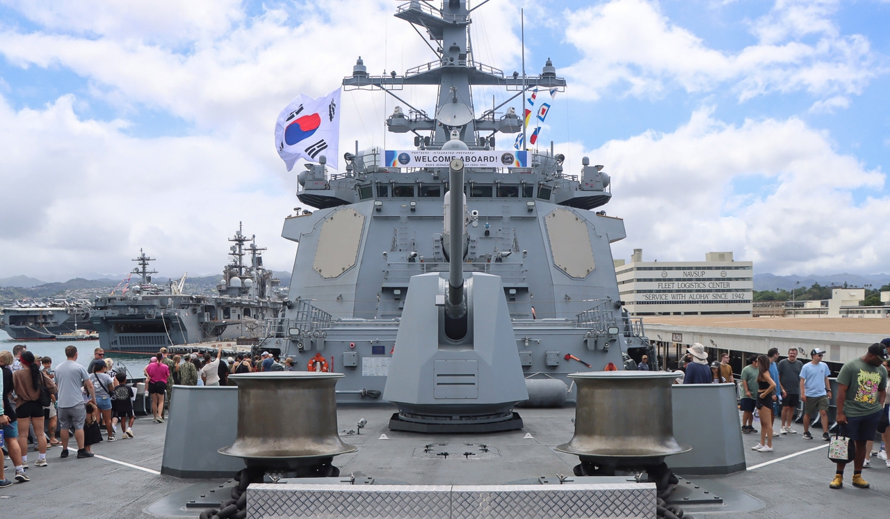 The Republic of Korea Navy’s 8,200-ton Aegis destroyer ROKS Jeongjo the Great is displayed during a ship open house for the Rim of the Pacific Exercise at Joint Base Pearl Harbor-Hickam on June 28. (Republic of Korea Navy)