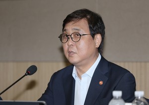 “K-컬처 탑재 우주선, 세계 주요 도시 착륙”…정부, 뉴욕 등에 대형공연장 운영권 확보 추진