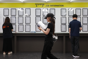No. of unemployed college graduates hits 5-year high in Q2