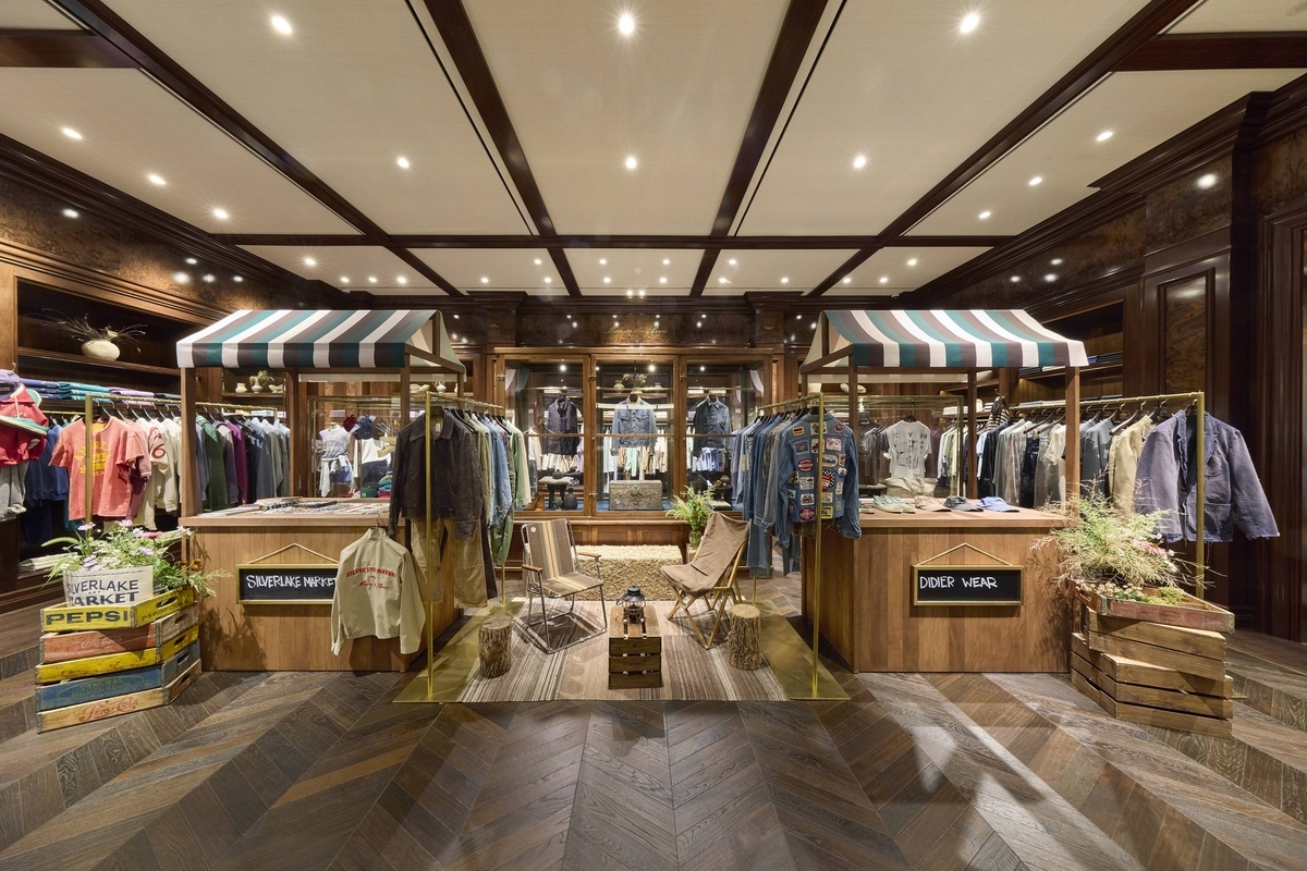 Man On The Boon opens a vintage market at its Cheongdam flagship store on Wednesday. (Sinsagae International)