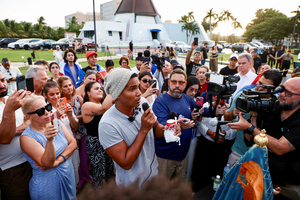 Cuban artist and dissident exiled from country after 5 years in prison arrives in US