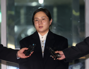 박나래 ‘갑질 폭로’ 전 매니저, 공갈미수 혐의로 구속…3000만원 횡령 정황도