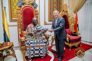 Hyundai chief meets Asante king as group deepens Ghana ties