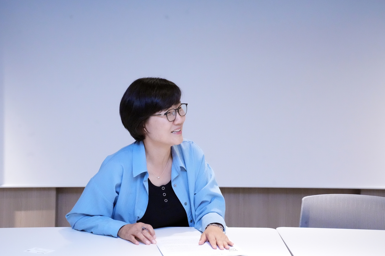 Lee Min-won, head of the Research Investment for Global Health Technology Foundation (RIGHT Foundation), speaks with The Herald Business at the foundation's office in Jongno-gu, Seoul, on Wednesday.