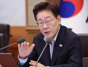 Lee vows diverse measures to stabilize property market