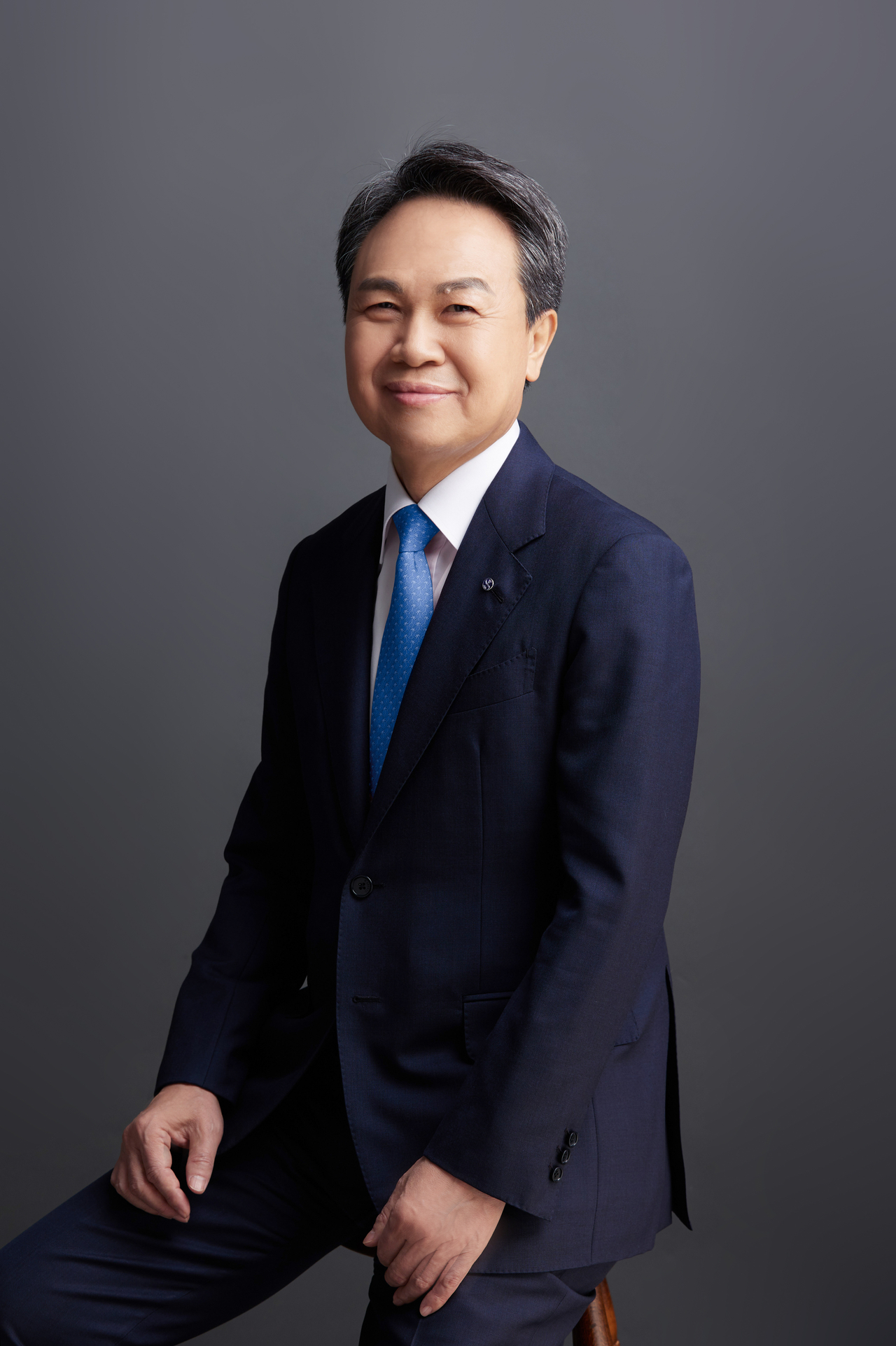 Shinhan Financial Group chair Jin Ok-dong