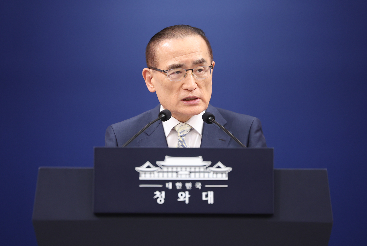 위성락 국가안보실장이 22일 청와대 춘추관 기자회견장에서 미국 및 남미 순방 관련 사전 브리핑을 하고 있다. [연합]