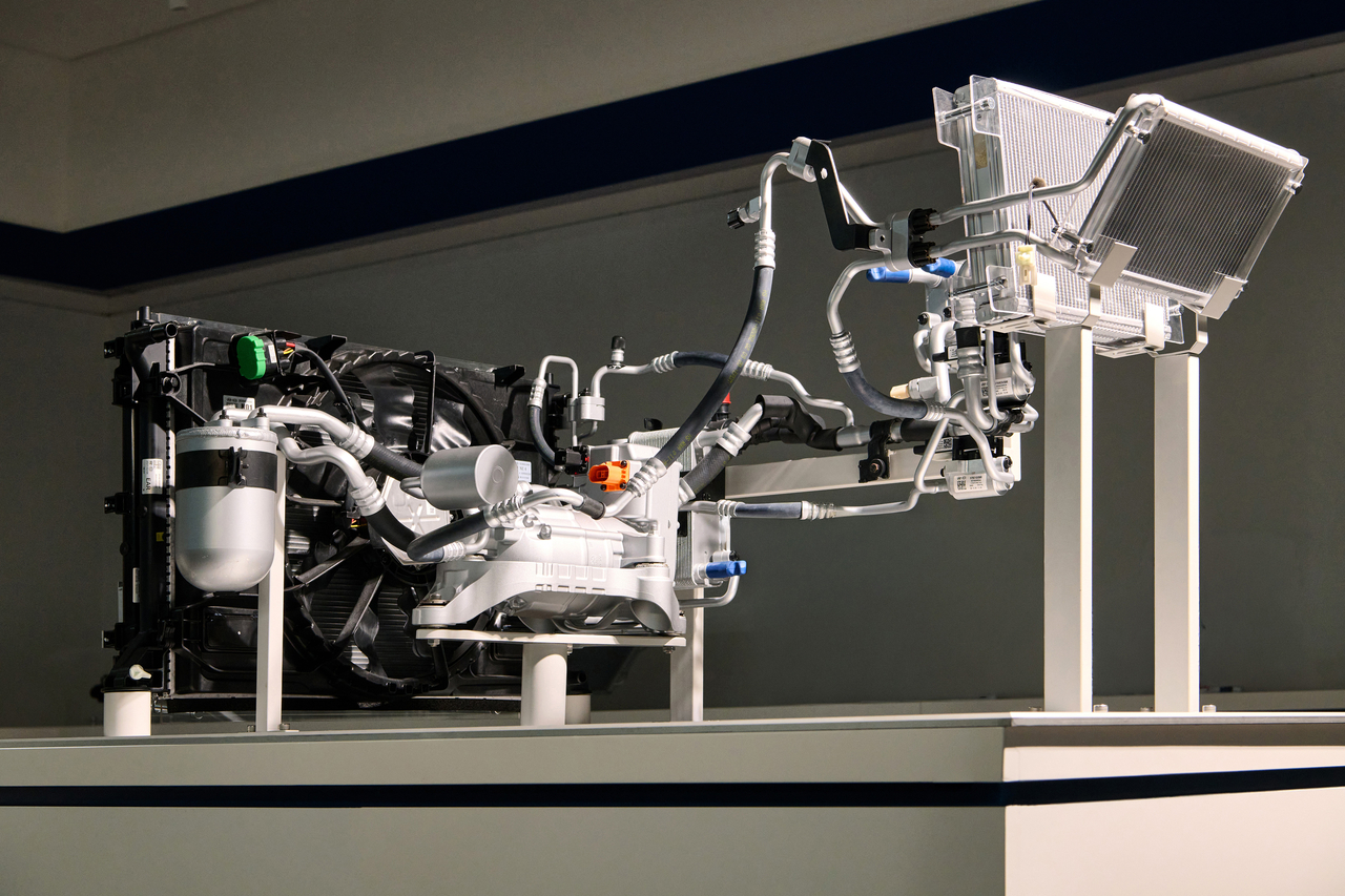 Hanon Systems' fourth-generation heat pump system — a core thermal management technology that improves EV heating and cooling efficiency to reduce winter driving range loss. [Hanon Systems]