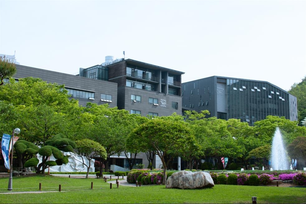 숭실대가 교육부 산하 국가연구시설장비진흥센터(NFEC)가 주관하는 ‘2026년도 기초과학연구역량강화사업’에 최종 선정됐다. [숭실대 제공]