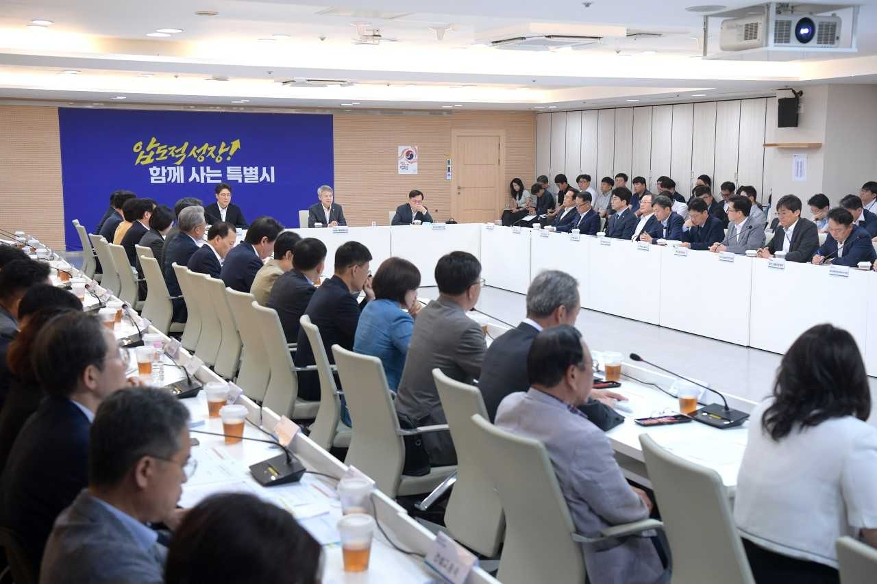 전남광주통합특별시는 23일 광주청사 중회의실에서 통합 출범 이후 첫 공공기관장 회의를 개최했다.