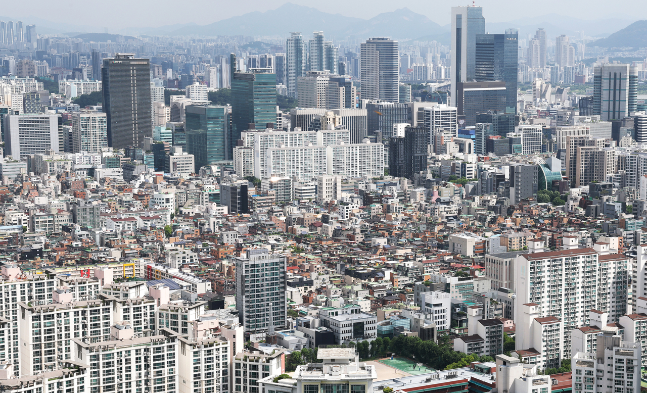 An aerial view of a mixed residential area in Gangnam, Seoul, showing apartments and multi-family housing [Yonhap]