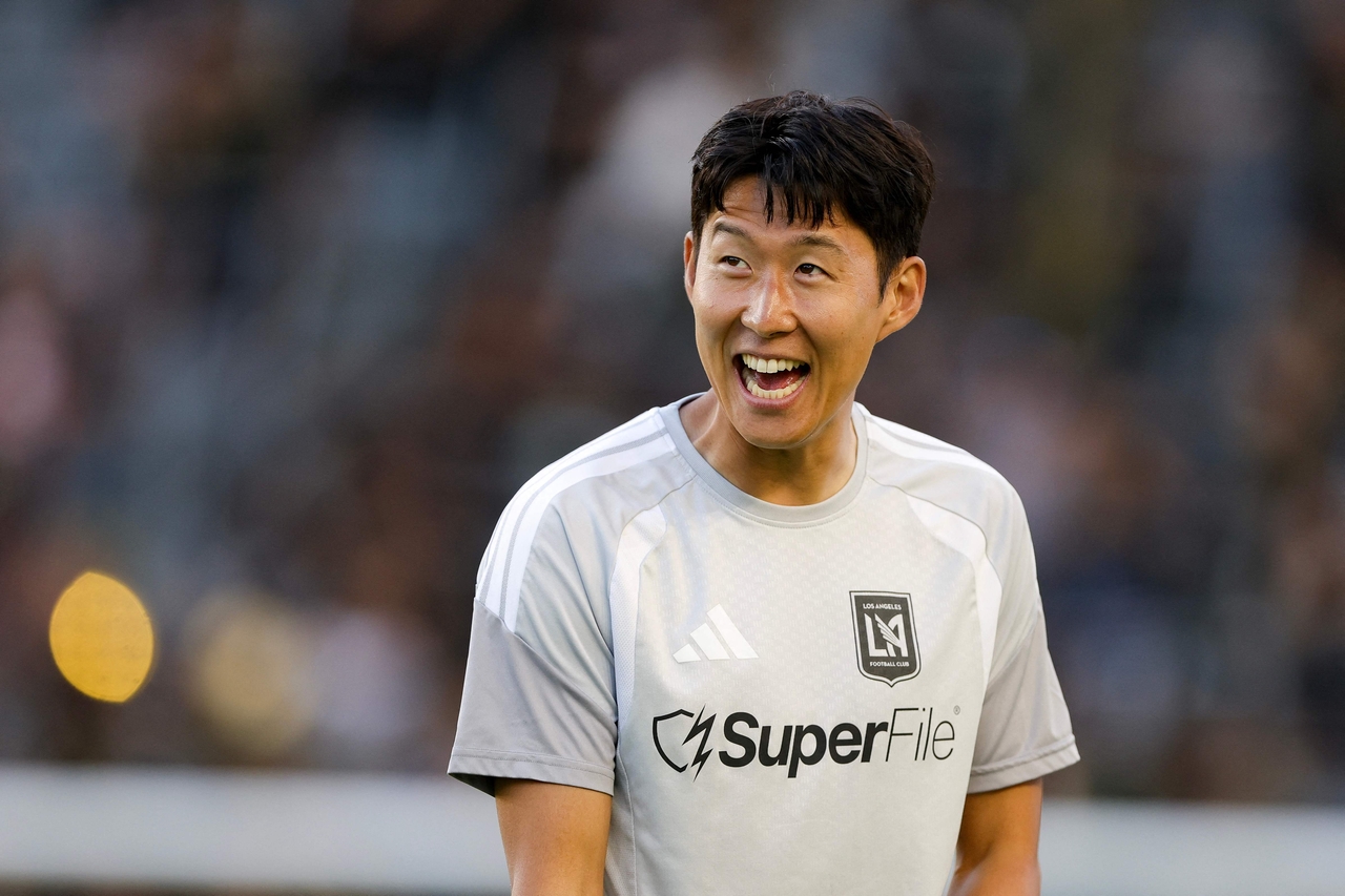23일 MLS 레알 솔트레이크시티 전에서 2경기 연속 골을 넣은 LAFC의 손흥민이 활짝 웃고 있다. [AFP]