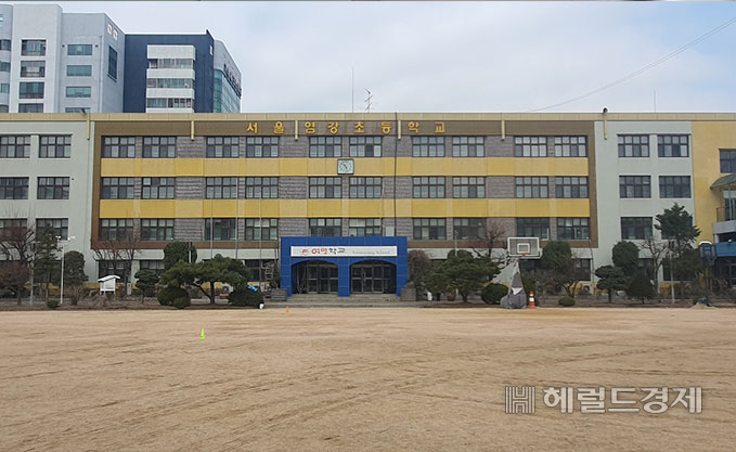 A view of the Yomyung School building on the site of the former Yeomgang Elementary School in Gangseo-gu, Seoul. Hyundai Motor Group is partnering with the Ministry of Unification and the Seoul Metropolitan Office of Education to build a new school building on the site, supporting a stable learning environment for youth with North Korean backgrounds. [Yomyung School]