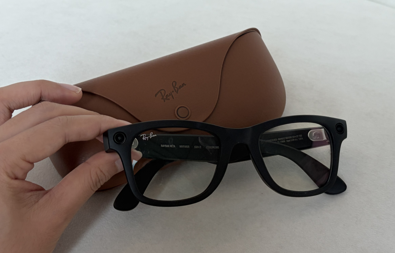 Meta's Ray-Ban Meta 2nd Generation AI glasses, which SK Telecom, KT Corp and LG Uplus began selling officially on Wednesday. Prices start at 690,000 won ($470).