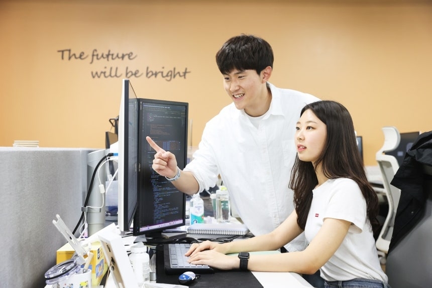 KAIST 학생들이 AI 연구를 수행하고 있다. [KAIST 제공]
