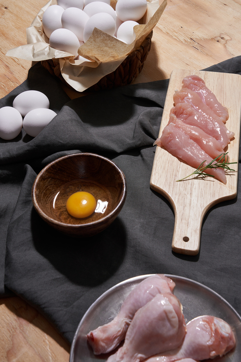 South Korea's exports of chicken and eggs to Hong Kong have resumed after quarantine negotiations were completed, ending a suspension caused by a highly pathogenic avian influenza outbreak. [Getty Images Bank]