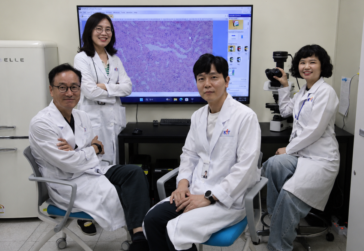 이번 연구를 수행한 이병석(앞줄 왼쪽), 한지석(앞줄 오른쪽) 박사 연구팀.[국가독성과학연구소 제공]
