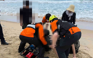 Two die rescuing children at Hwajinpo Beach