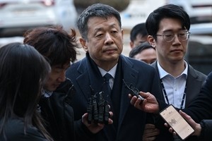 Homeplus bond probe closes in on MBK leadership