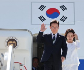Lee begins Brazil state visit, set for Lula summit