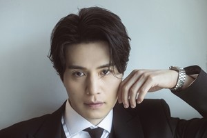 Lee Dong-wook returns from the dead