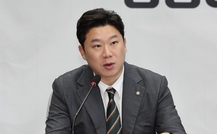 1일 서울 여의도 국회에서 열린 국민의힘 상임위원장 및 간사단 회의에서 국민의힘 진종오 의원이 발언하고 있다. [연합]