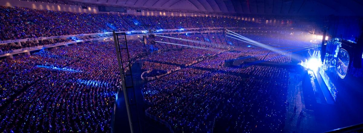 빅뱅의 ‘ALIVE GALAXY’ 월드 투어 도쿄 돔 공연 현장. YG는 이 투어를 시작으로 본격적인 글로벌 확장의 신호탄을 쐈다.