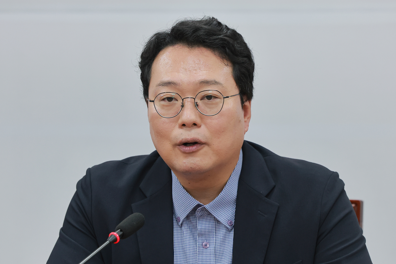 개혁신당 천하람 원내대표가 29일 국회에서 열린 최고위원회의에서 발언하고 있다. <연합뉴스>