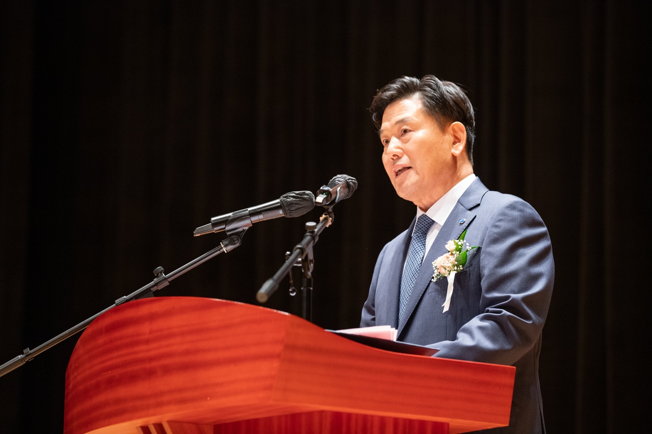 홍의락 한국가스공사 신임 사장이 29일 대구 동구 가스공사 본사에서 열린 취임식에서 취임사를 하고 있다 . [한국가스공사 제공]