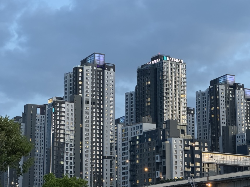 An aerial view of the Raemian One Bailey apartment complex in Banpo-dong, Seocho-gu, Seoul. [Herald DB]