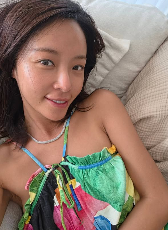 황정음 채널